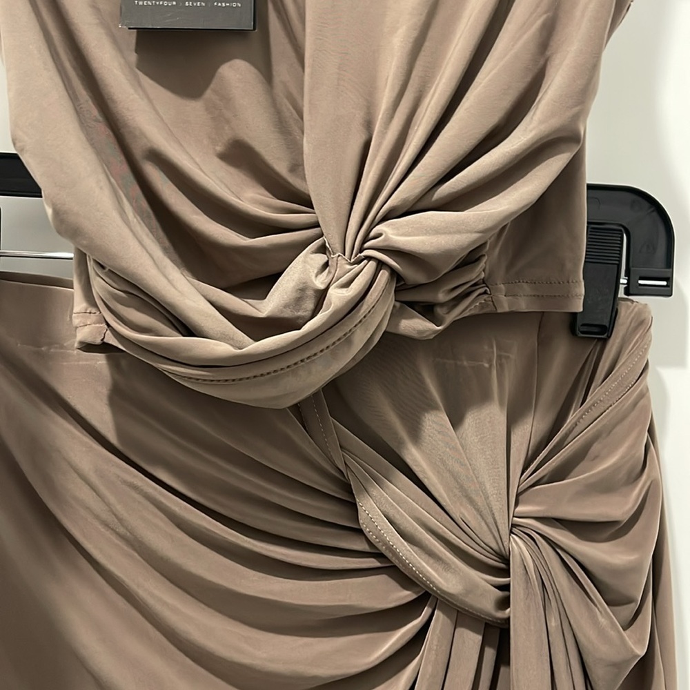 NWT 2 Piece Matching Skirt Set size Medium - Picture 6 of 8